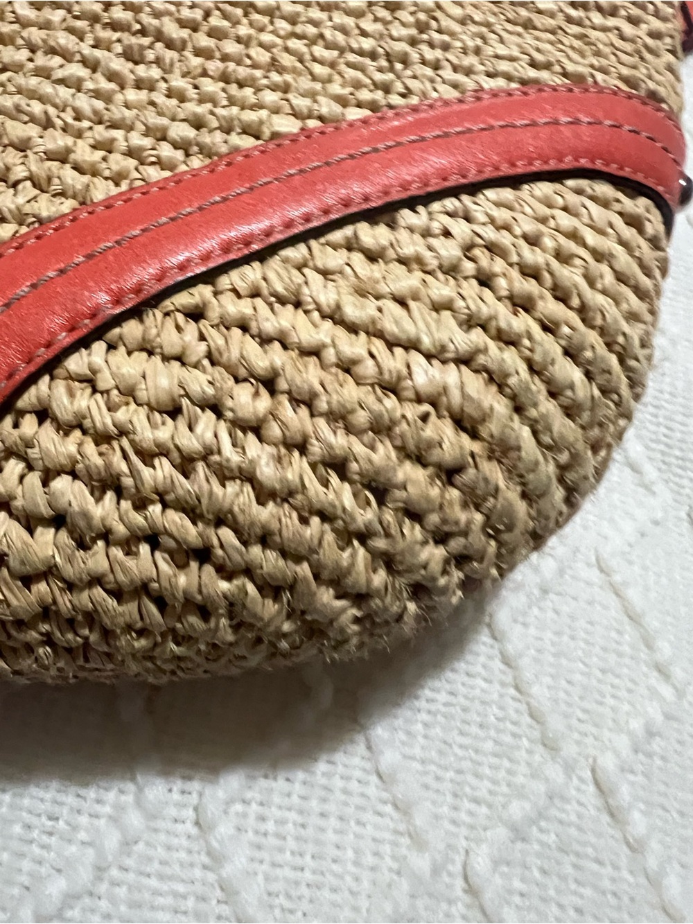 Vintage Coach Straw Hobo Shoulder Bag with Red Leather Trim - Picture 4 of 13